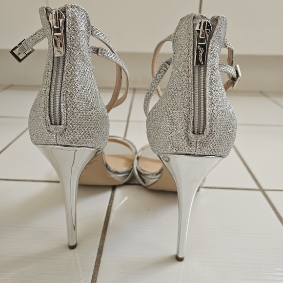 Jewel Badgley Mischka Galen Strappy Zip-Back Platform Sandals, Silver Sz 10 wed - Picture 8 of 13
